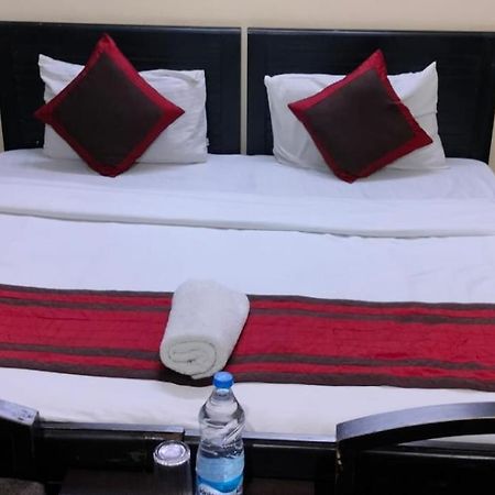 Hotel Marigold New Delhi Exteriör bild