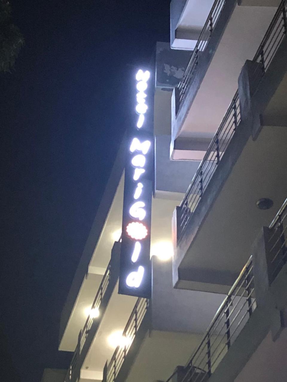 Hotel Marigold New Delhi Exteriör bild