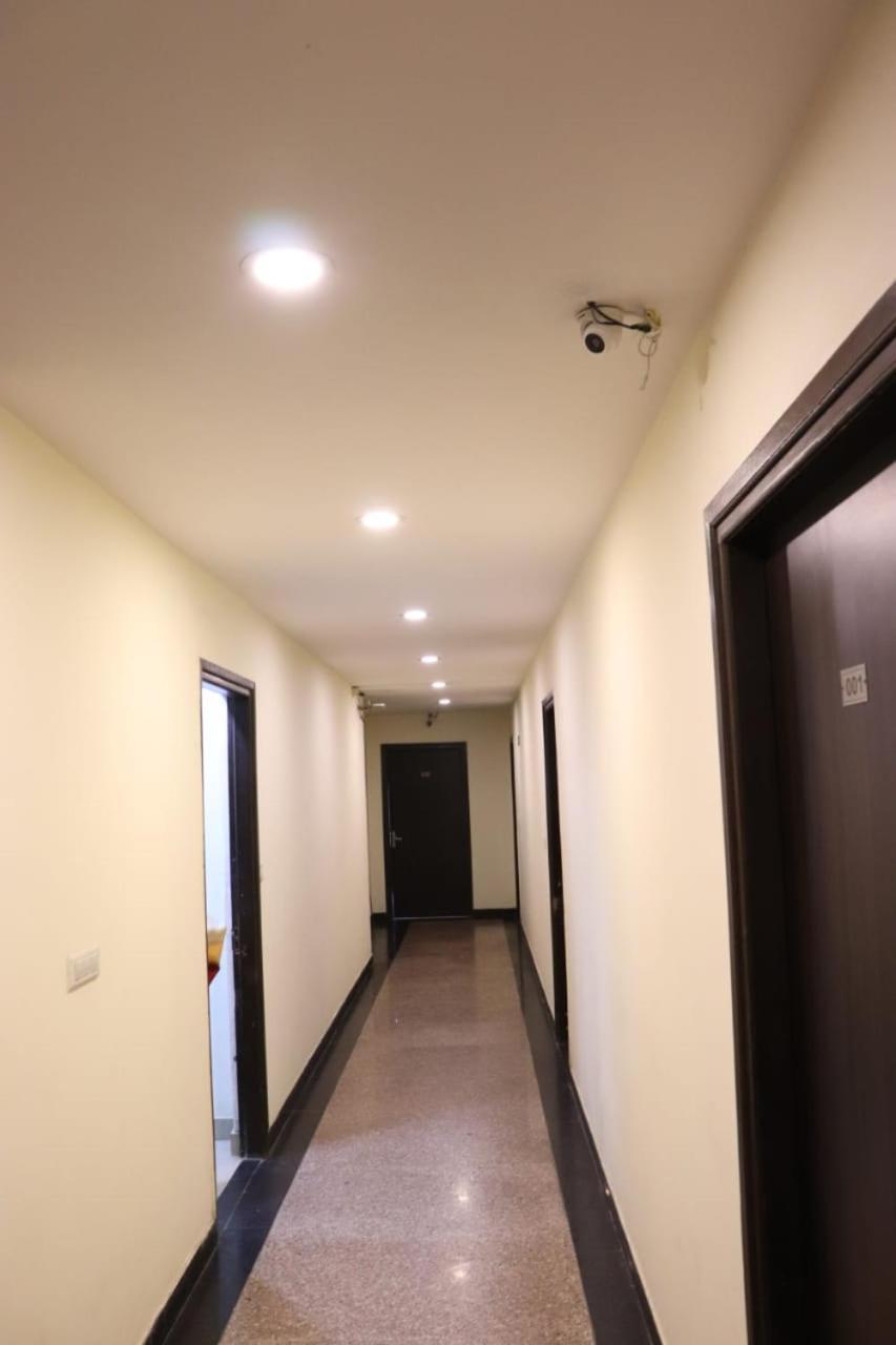 Hotel Marigold New Delhi Exteriör bild