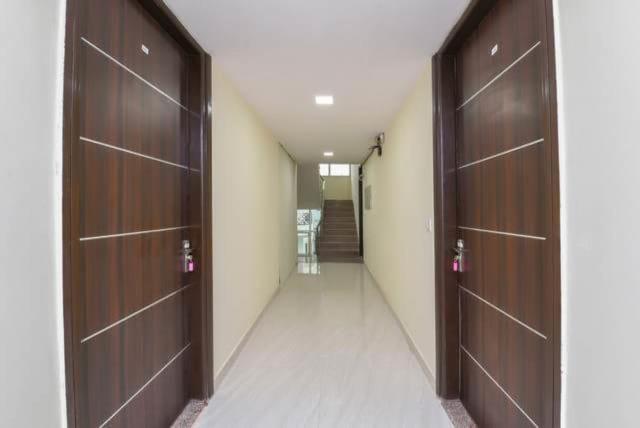 Hotel Marigold New Delhi Exteriör bild